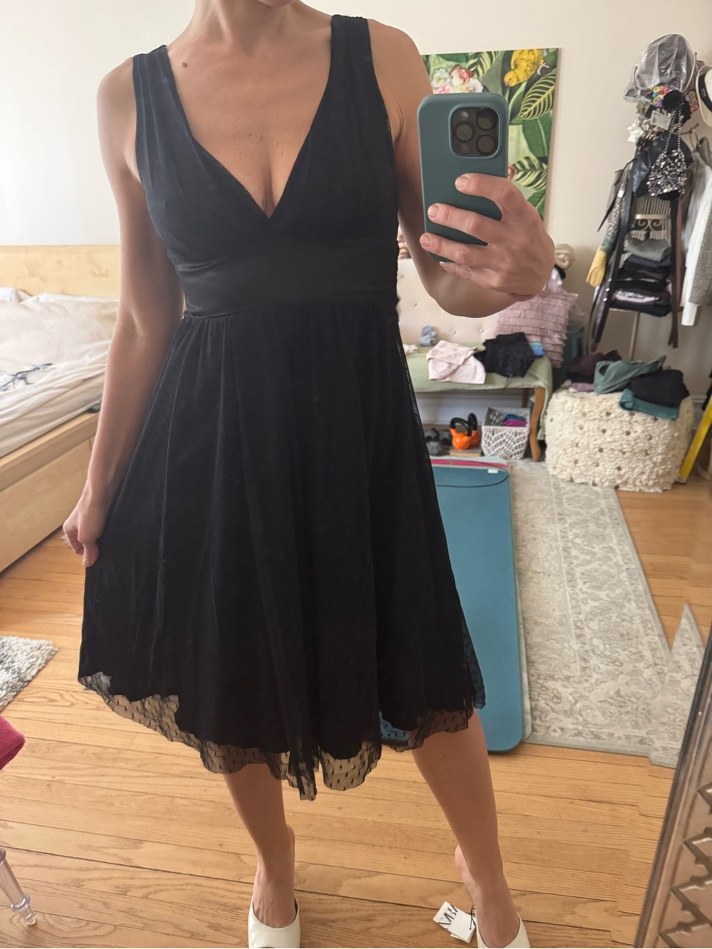 F21 - Classic Black V-Neck Sleeveless Dress - size S